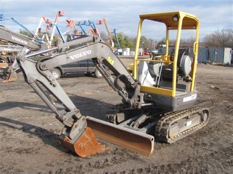 volvo ecr28 digger specs